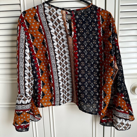 It’s Me Pattern Blouse (S) - Picture 4 of 5